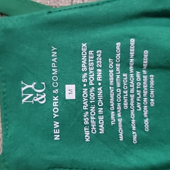 New york & Co top - Picture 6 of 6